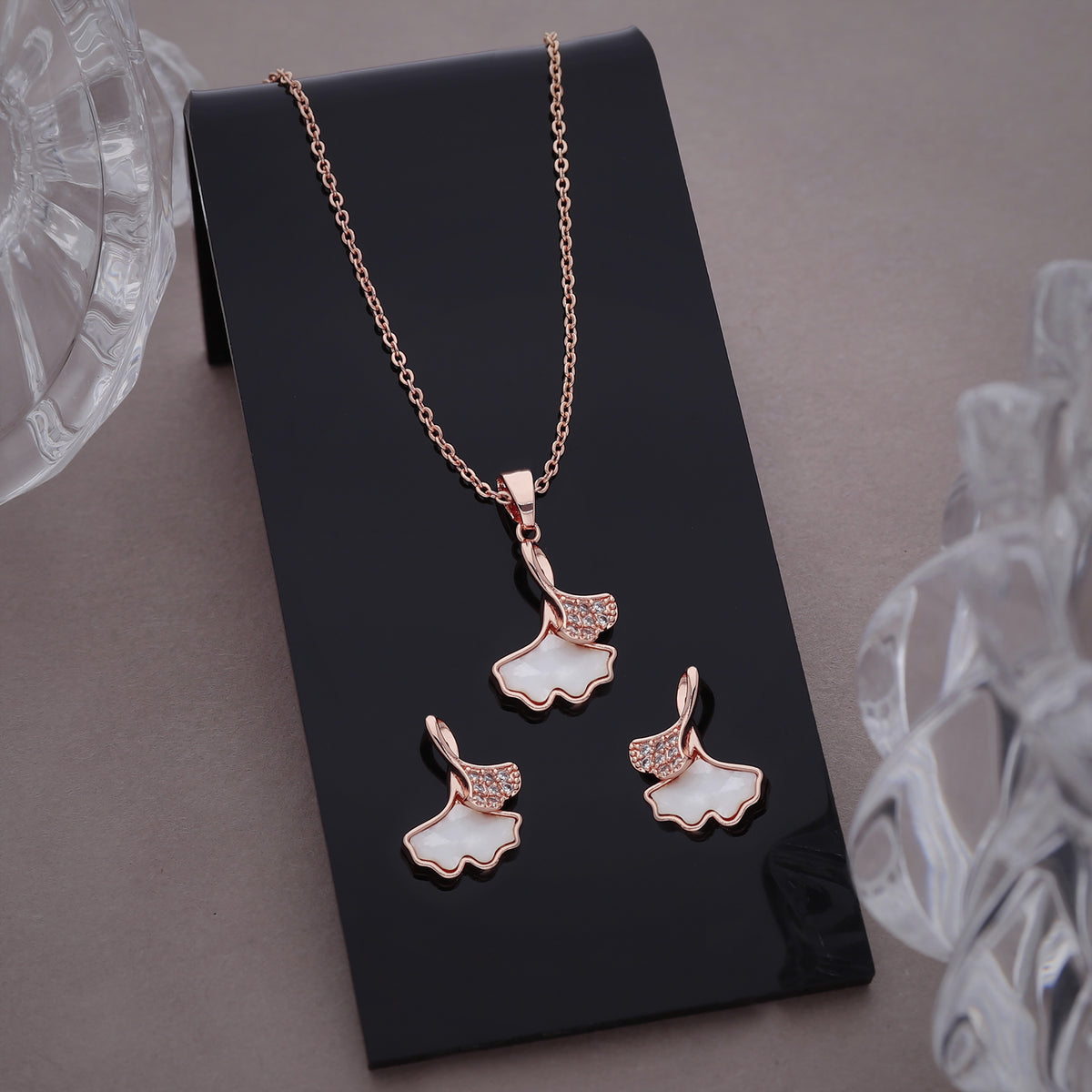 Flower Necklace Set
