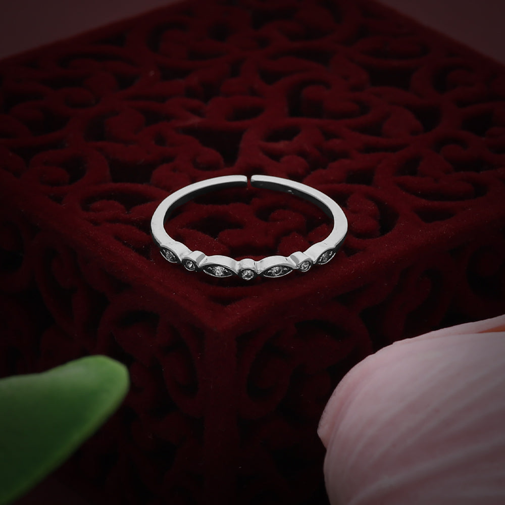 Silver Leaf Curve Design Ring
